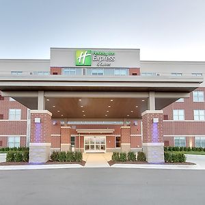 Holiday Inn Express & Suites Plymouth - Ann Arbor Area By Ihg